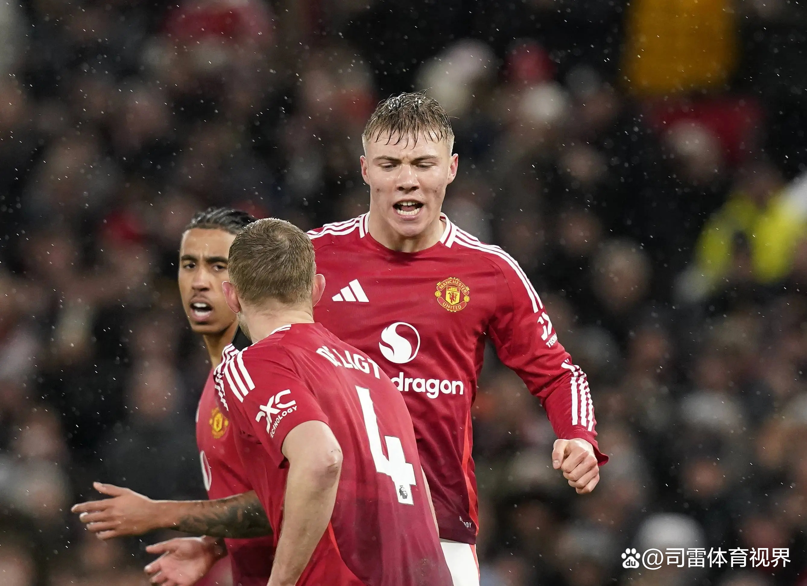 窗口期突围战来临,曼联围绕葡超扳平良机,媒体盛赞,训练强度明显提升(如何评价曼联)-开云中国