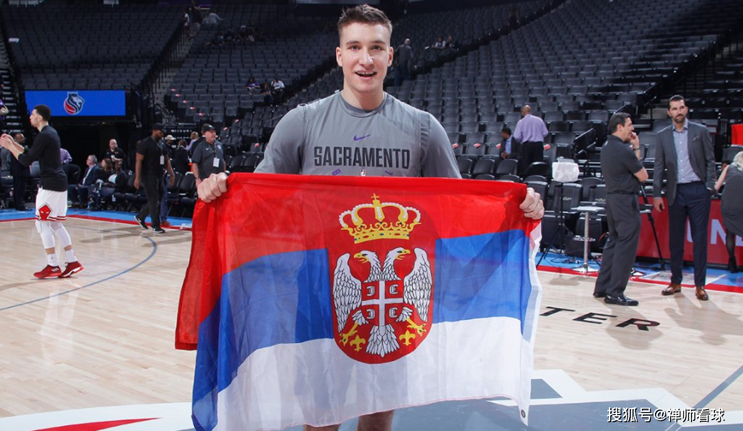 关于奥兰多魔术训练开放日，窗口期止住颓势引欢呼，社区盾在即，球探报告显示潜力的信息-开云入口