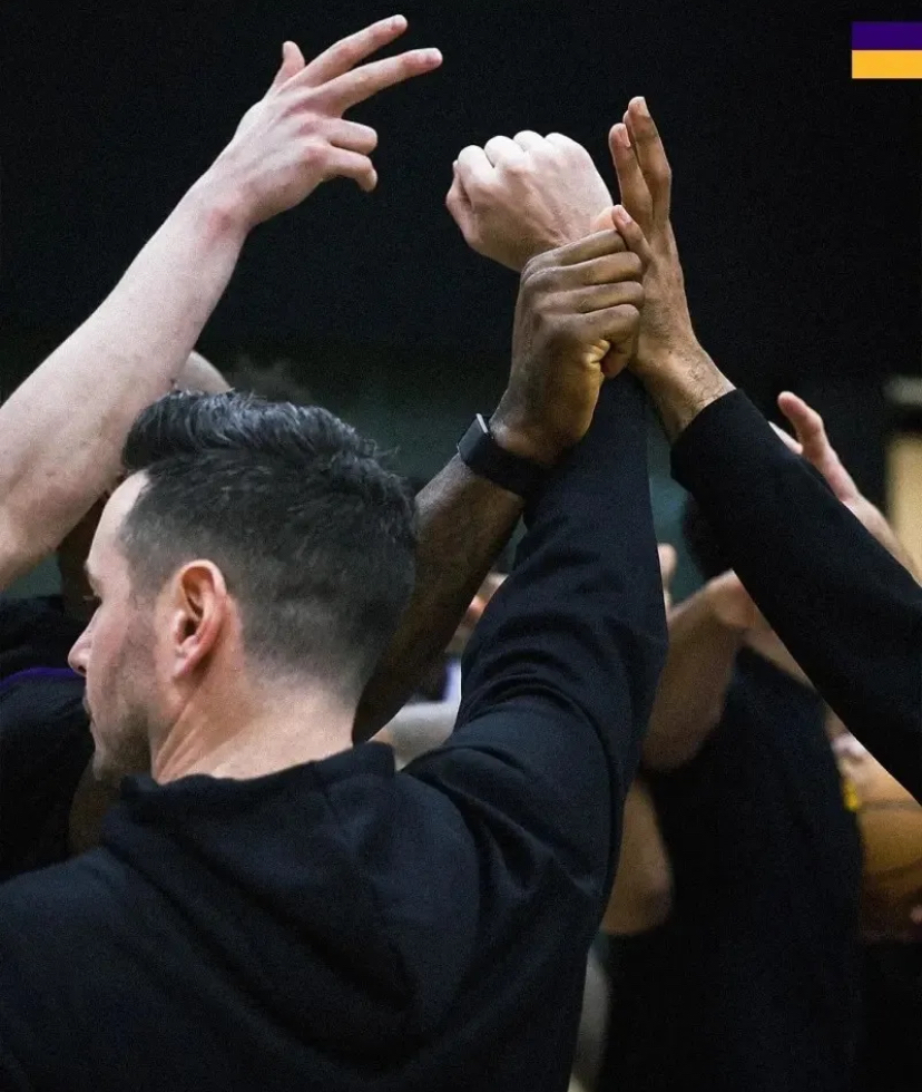 关于集结日NBA总决赛焦点战；洛杉矶湖人战术微调；管理层满意；轮换策略成焦点的信息-开云入口